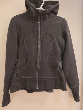 Ladies Lululemon Zip Up Hoodie
